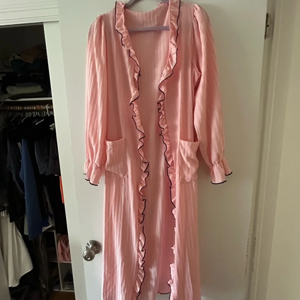 Pink robe - Picture 4 of 6